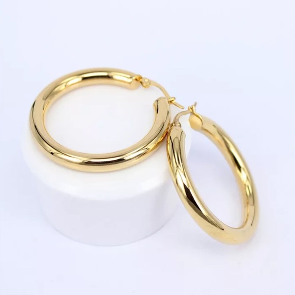 ¥NEW 18K YELLOW GOLD ROUND 1.2” Tube HOOP EARRINGS - Picture 4 of 6